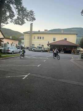 received_1275375977938089